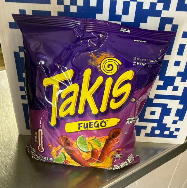 Takis Fuego.