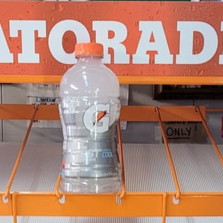 Gatorade Glacier Cherry 28 Ounce