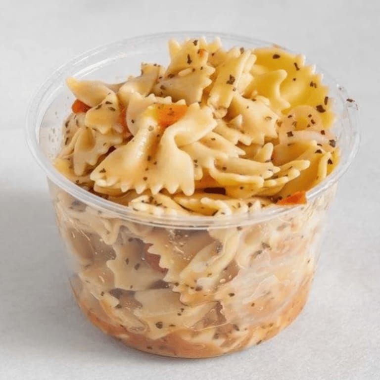Pasta Salad: A Refreshing Side Dish Option